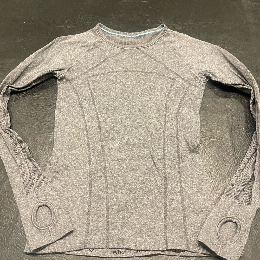 Ivivva grey long sleeved light grey shirt